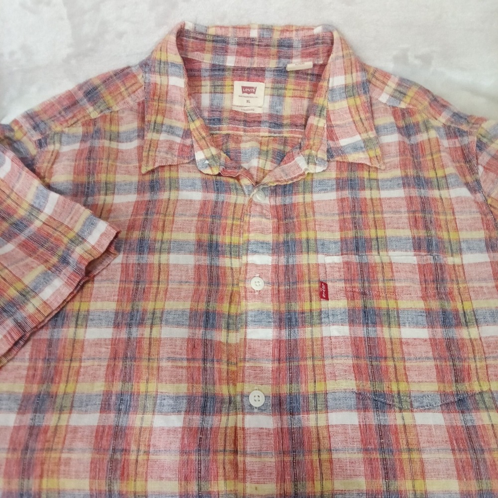 Levis Mens XL Standard Fit Plaid Short Sleeve Button Down Shirt Red Yellow Blue
